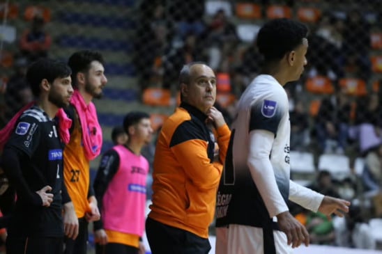 Para a partida de ida, o discurso dentro do vestiário da equipe laranja é de fazer um bom resultado em casa. (Foto: Divulgação)