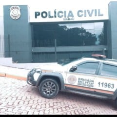  A autoridade policial arbitrou fiança no valor de R$ 2 mil, a qual foi paga por familiares. (Foto: BM)