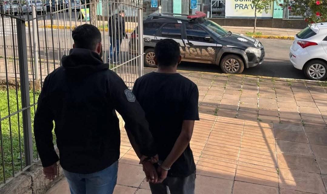 Homem é preso por descumprir medida protetiva e ameaçar a mãe em Serafina Corrêa