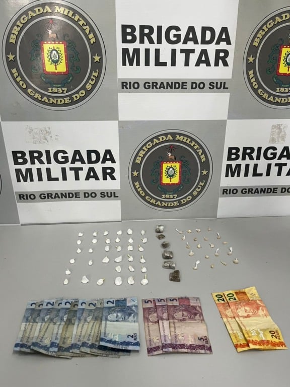 No Jardim América, outro homem, de 34 anos, foi preso
