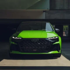 Audi RS3 2026 - Foto de Michael SimarI - Car and Driver