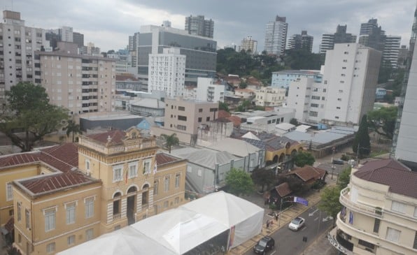 Serviços públicos de Bento Gonçalves terão atendimento restrito na segunda-feira (27)