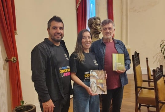Secretário de Cultura Evandro Soares, escritora homenageada Marta Sassi e patrono Werner Schünemann