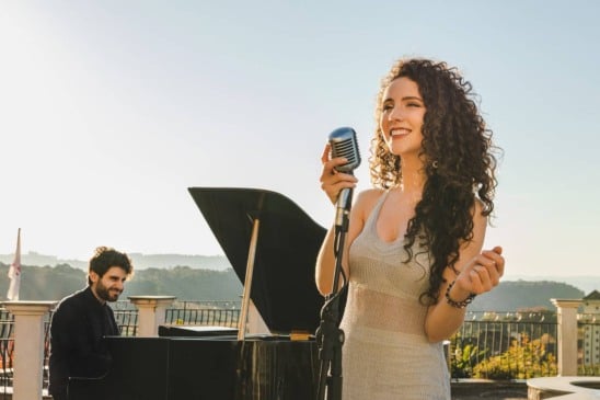 (Foto: Divulgação)  Laura Dalmás Canta Italianas encerra a noite do terceiro final de semana do evento 