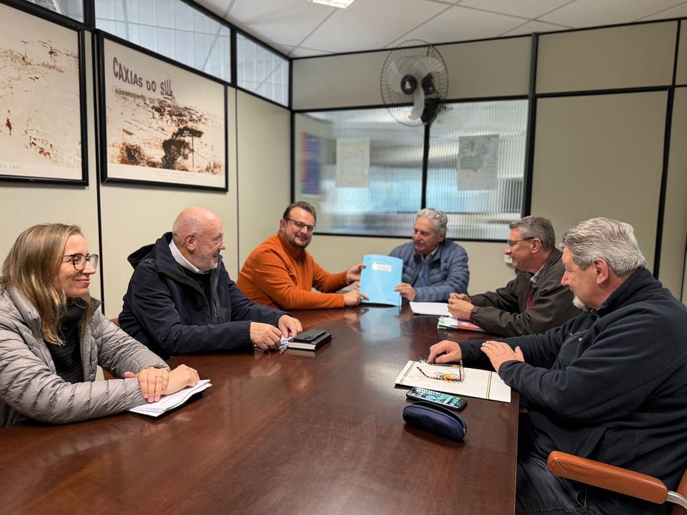 Samae entrega proposta para atualizar a Lei das Águas de Caxias do Sul