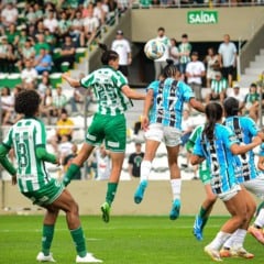 Mosqueteiras controlaram a decisão em casa, garantindo o título estadual. (Foto: Divulgação)