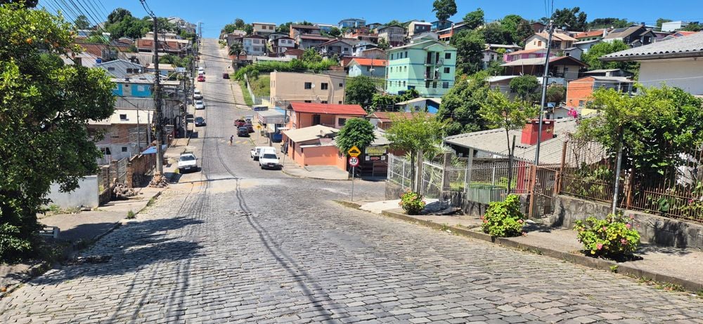 Nova etapa de obras causam bloqueio no trânsito do Desvio Rizzo, em Caxias do Sul