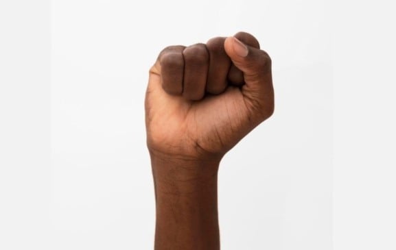 Serviços públicos terão alterações no feriado da Consciência Negra, em Bento Gonçalves