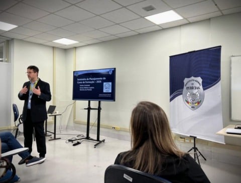 Seminário marca os primeiros passos da organização do curso que vai formar os aprovados no concurso que está em andamento. (Foto: Divulgação)