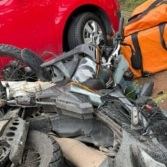 Motociclista fica ferido em colisão no centro de Bento Gonçalves