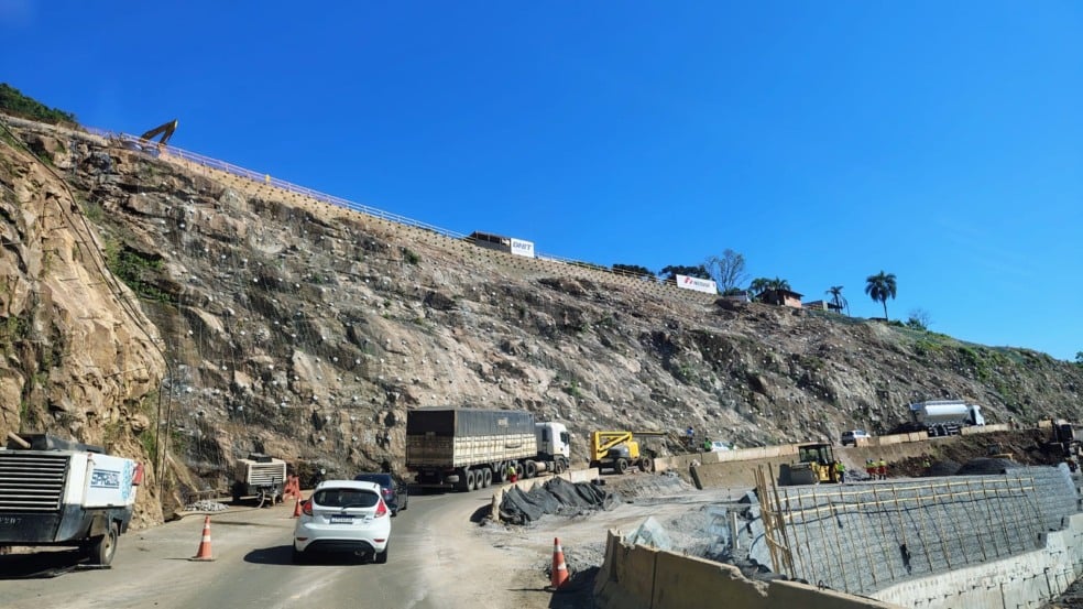 BR-470, trecho em obras da Serra das Antas.