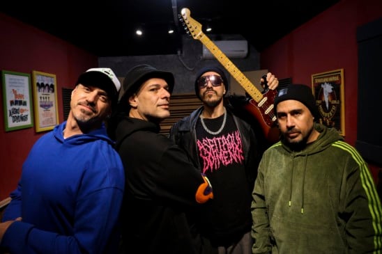 Às 18h30, sobe ao palco uma das bandas mais icônicas do Rio Grande do Sul: a Comunidade Nin-Jitsu. (Foto: Divulgação)