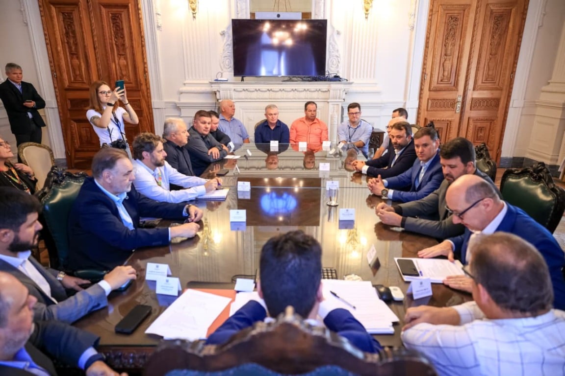 Fotos: Gab. do Deputado Elton Weber/Divulgação Fotos: Gab. do Deputado Elton Weber/Divulgação