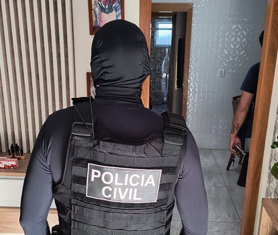 Polícia Civil de Vacaria cumpre mandados de busca contra grupo criminoso suspeito de furtar tratores