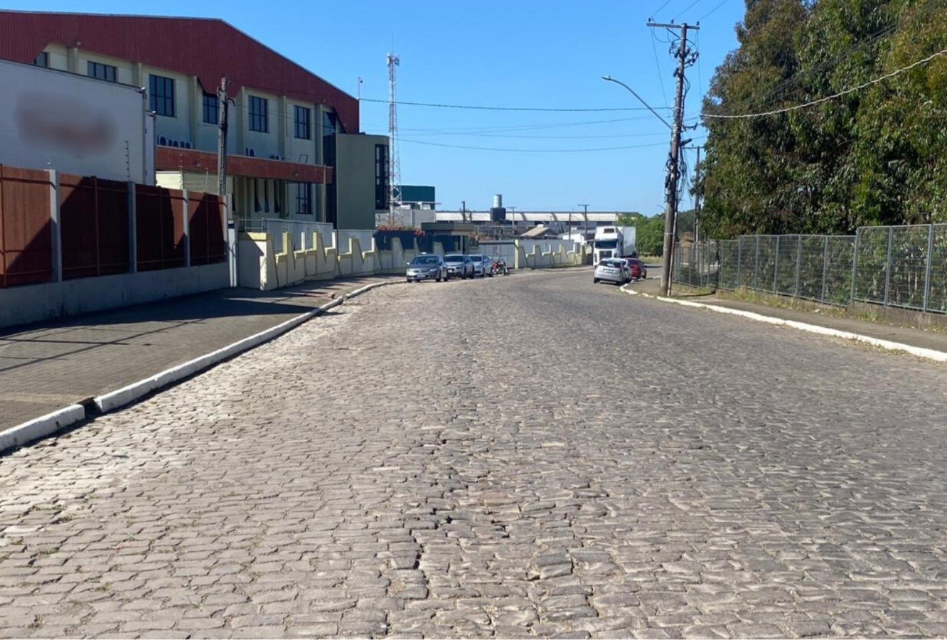 Engenheiro alerta que expansão de empresas na rua Raineri Petrini pode exigir ajustes viários em Farroupilha