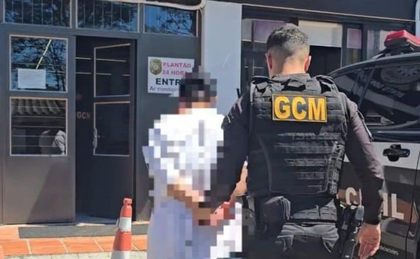 Dupla é presa por furto em farmácia no Centro de Bento Gonçalves