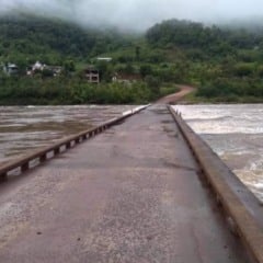 O tráfego no local, com acesso pela RS-431, havia sido bloqueado, no sábado (08), por conta da elevação do Rio das Antas. (Foto: Reprodução)