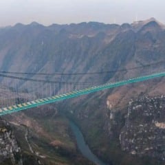 Esse empreendimento não é apenas uma conquista estrutural, mas também um reflexo do intenso desenvolvimento de infraestrutura da China. (Foto: Reprodução)