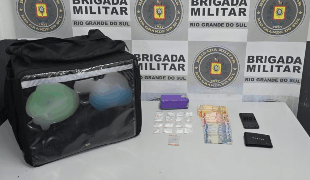 Jovem de 21 anos é preso por tráfico de drogas no bairro Jardim América, em Caxias do Sul