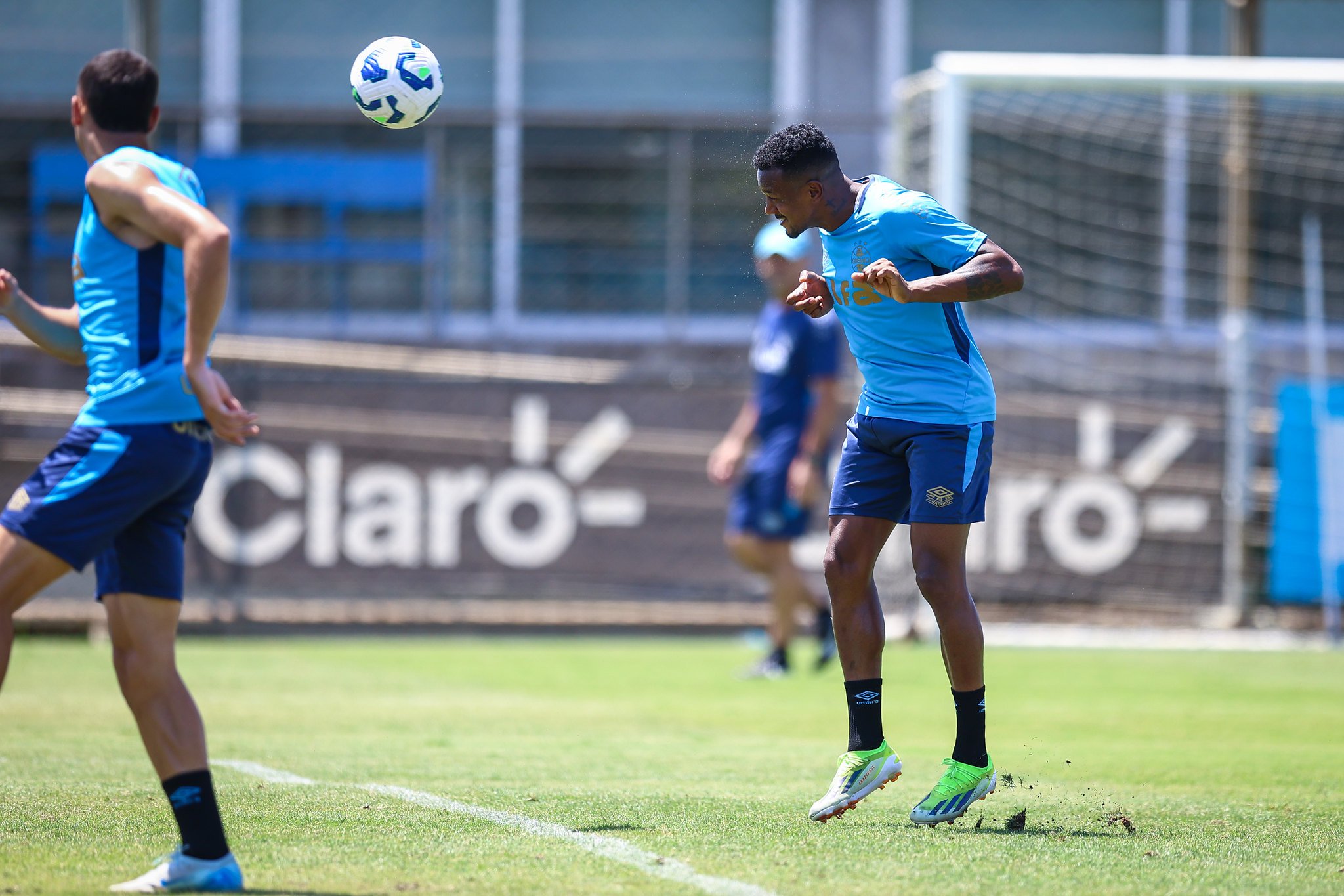 Grêmio enfrenta o Botafogo com trocas no time titular