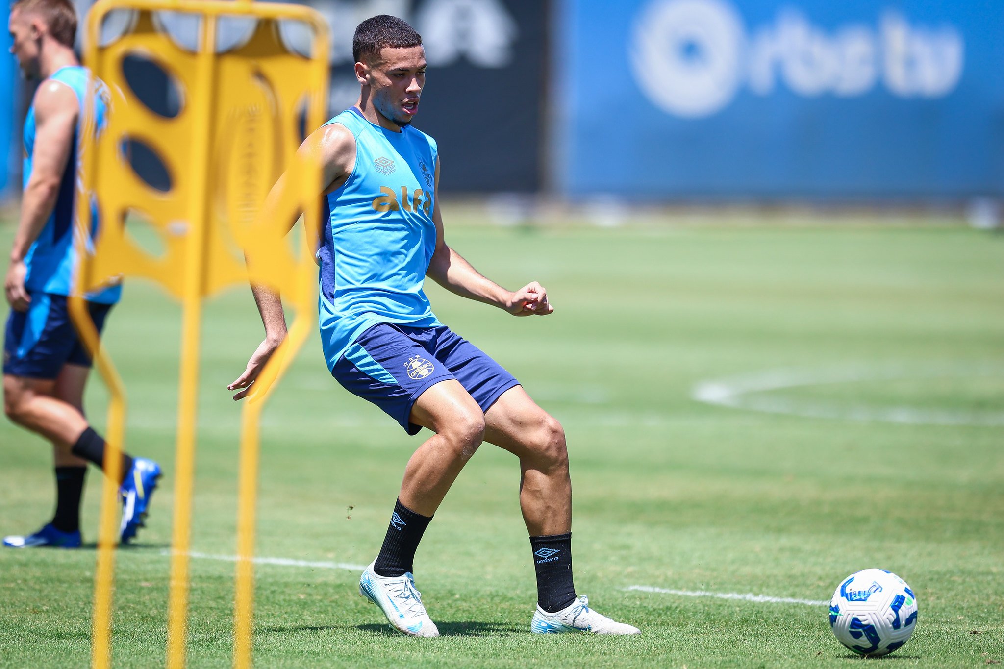 Grêmio recebe o vice-líder Palmeiras na Arena