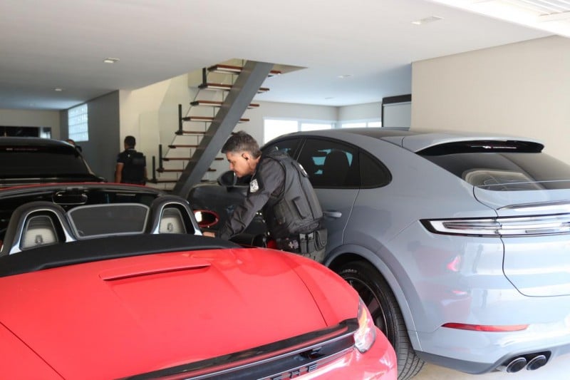 Golpe bilionário de falsos consórcios faz mais de 200 vítimas e banca vida luxuosa de criminosos no RS