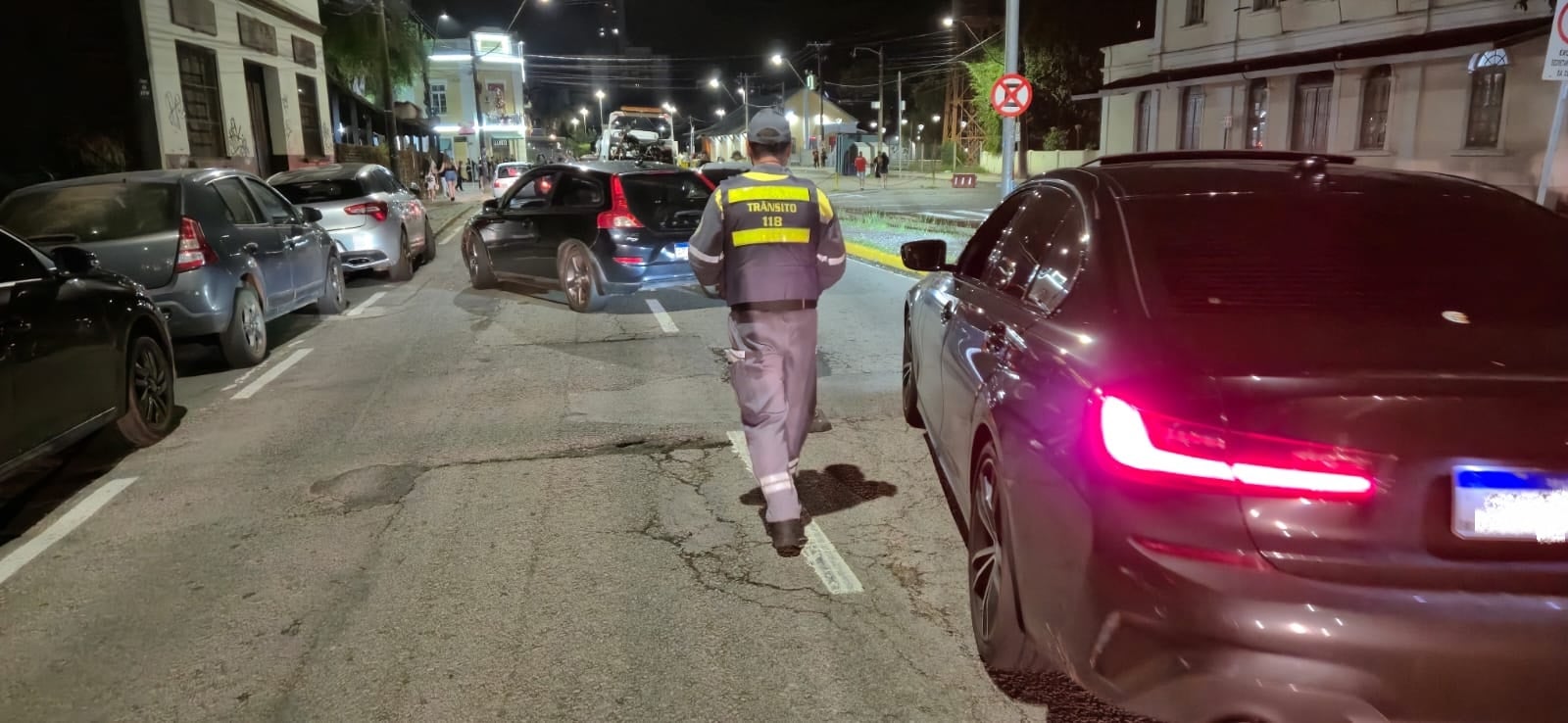 Fiscalização de Trânsito autua 32 veículos durante Operação Balada Segura em Caxias do Sul