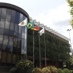 Recomendação da Câmara busca evitar aumento da tarifa de ônibus em Caxias, sugerindo que devolução de R$ 8,5 milhões seja usada no subsídio.