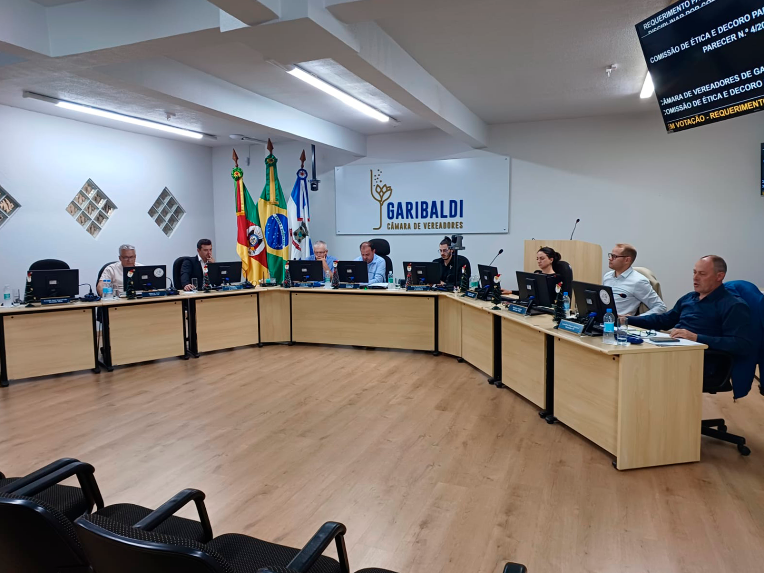 Câmara de Vereadores de Garibaldi aprova contratações emergenciais para educação