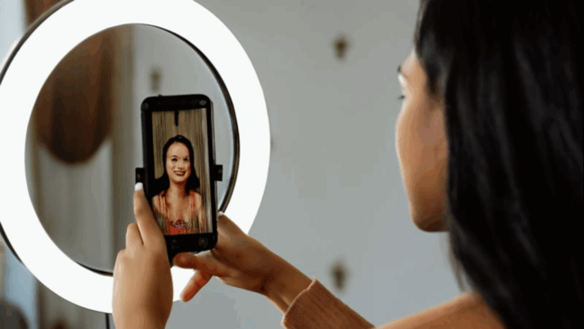 Atualização silenciosa do Instagram muda o alcance dos Stories para quem posta todo dia