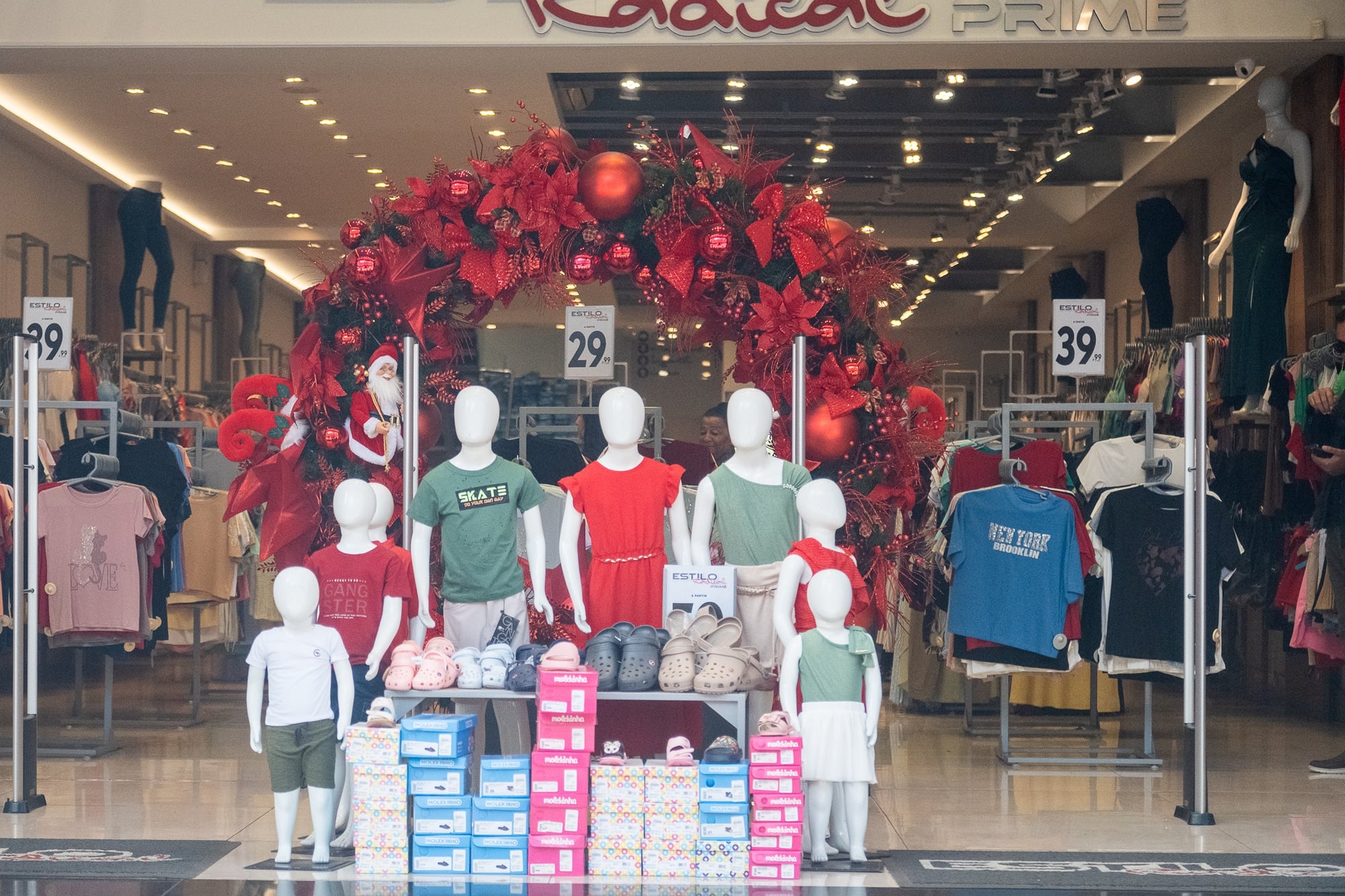 Consumidores de Caxias do Sul planejam gastar em média R$ 573 com presentes de Natal