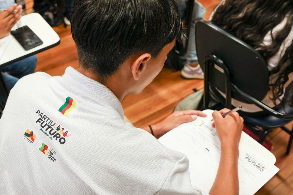 Procura por vagas de jovem aprendiz explode e revela demanda reprimida em Caxias do Sul