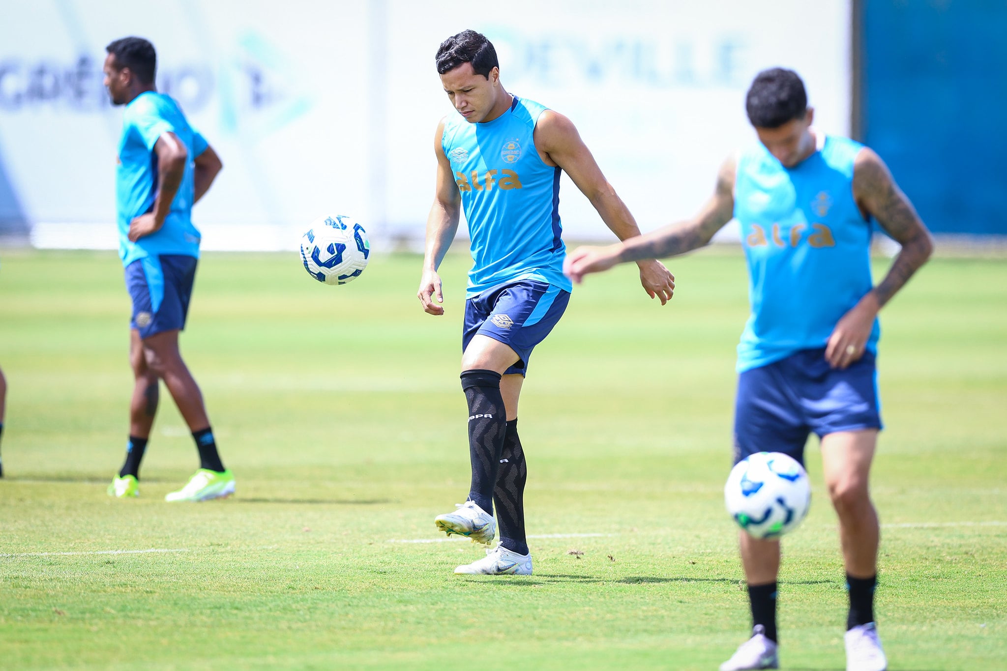 Grêmio tem dúvidas para enfrentar o Fluminense por suspensões