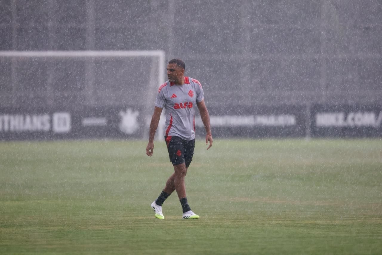 Inter precisa vencer e torcer por dois resultados paralelos para escapar do rebaixamento
