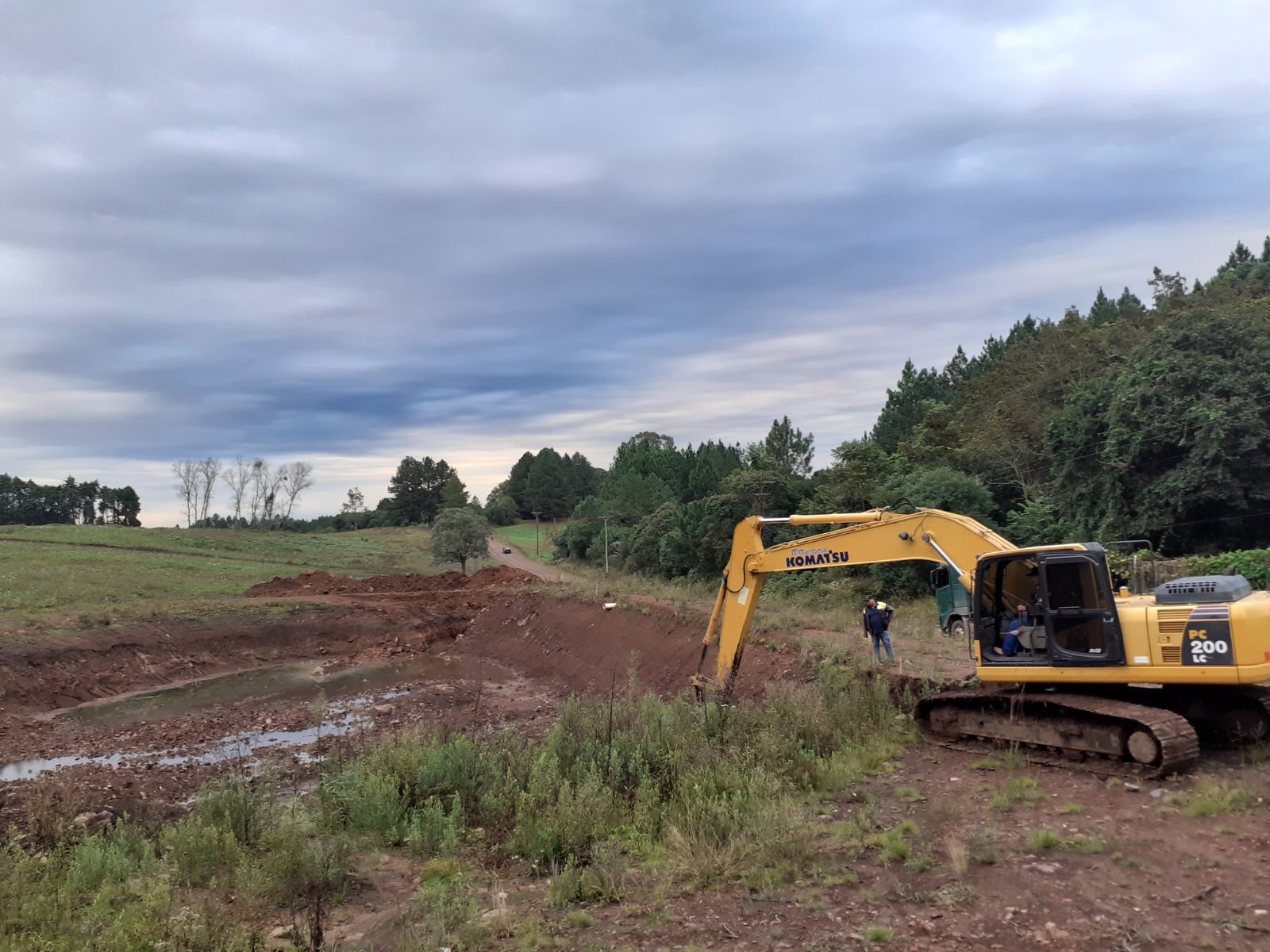Programa de Máquinas Pesadas 2025 executou serviços em 306 propriedades rurais de Caxias do Sul