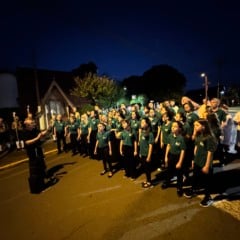 Coro Unimed Serra Ga&uacute;cha e Orquestra Pr&oacute;-m&uacute;sica interpretam cantos lit&uacute;rgicos e cl&aacute;ssicos natalinos durante a Noite Luminosa - Foto: Fernanda Mondadori/Unimed Serra Ga&uacute;cha