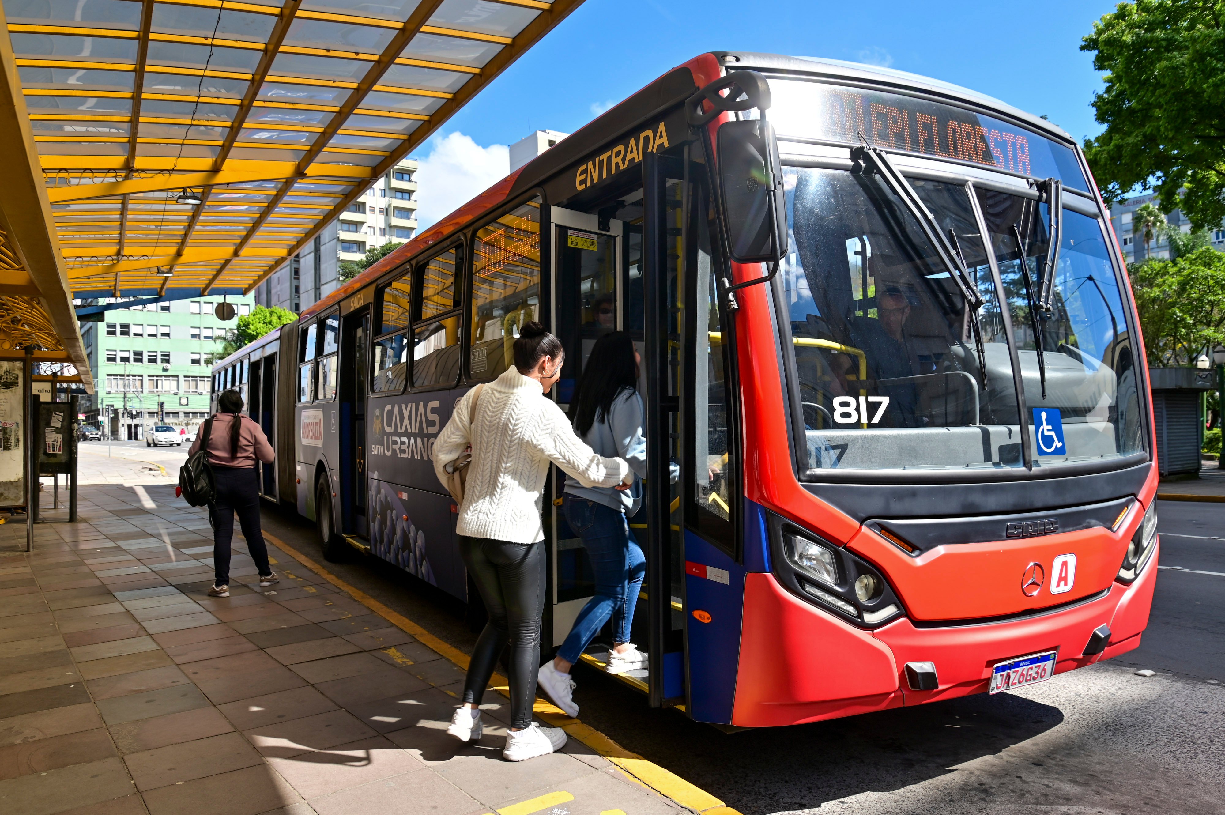 Transporte coletivo de Caxias do Sul passa a operar com frota de verão na quinta-feira (18)