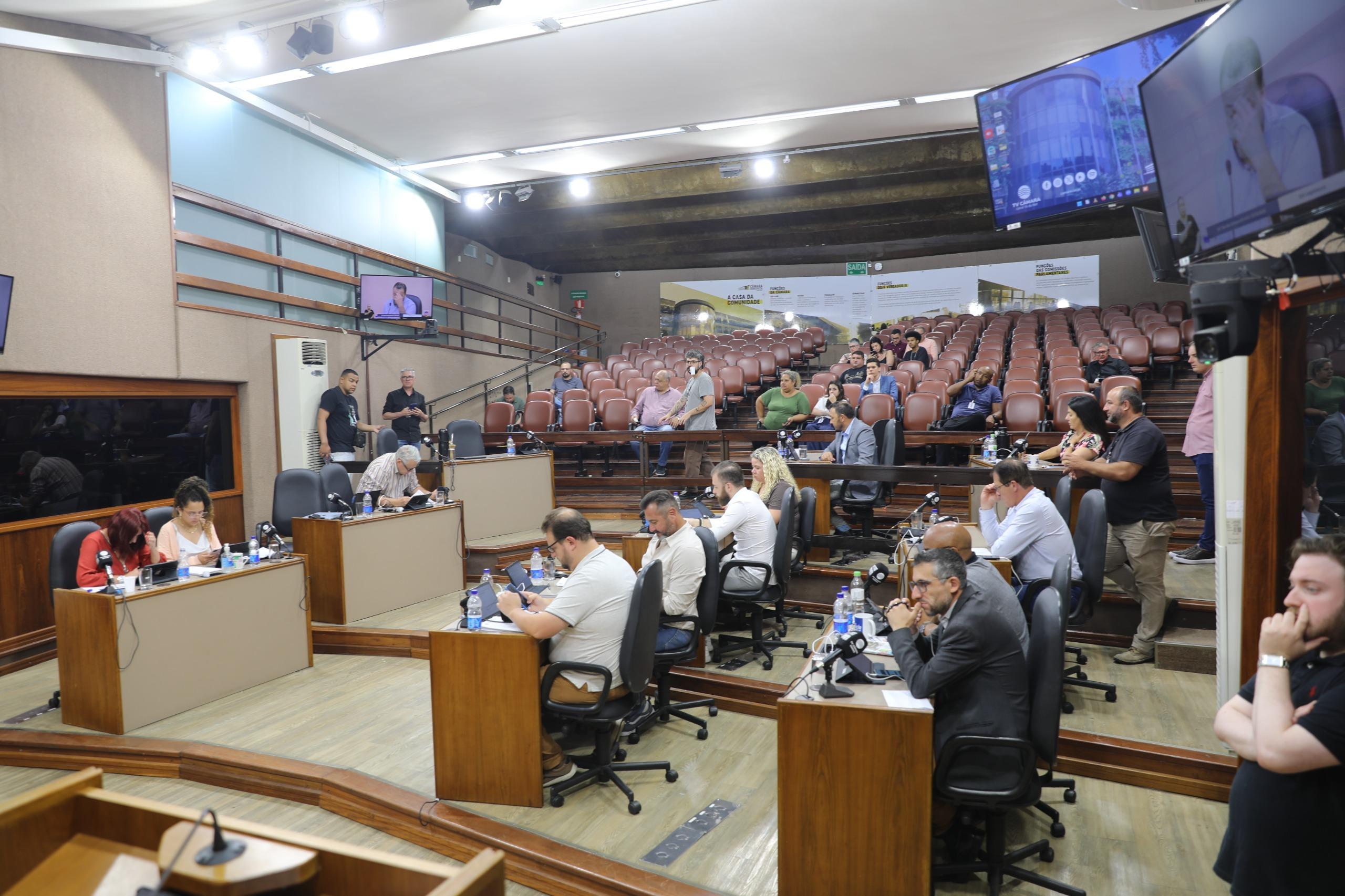 Câmara aprova subsídio tarifário de até R$ 14 milhões ao transporte coletivo em Caxias do Sul