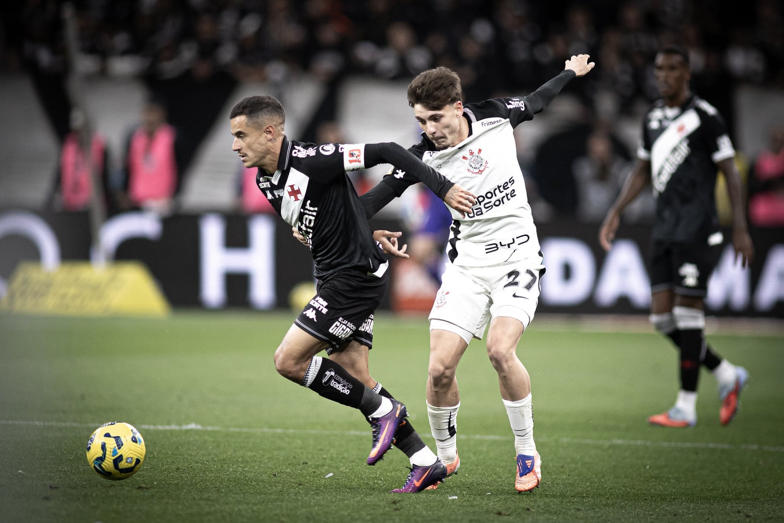 Corinthians vence o Vasco no Maracanã e conquista a Copa do Brasil