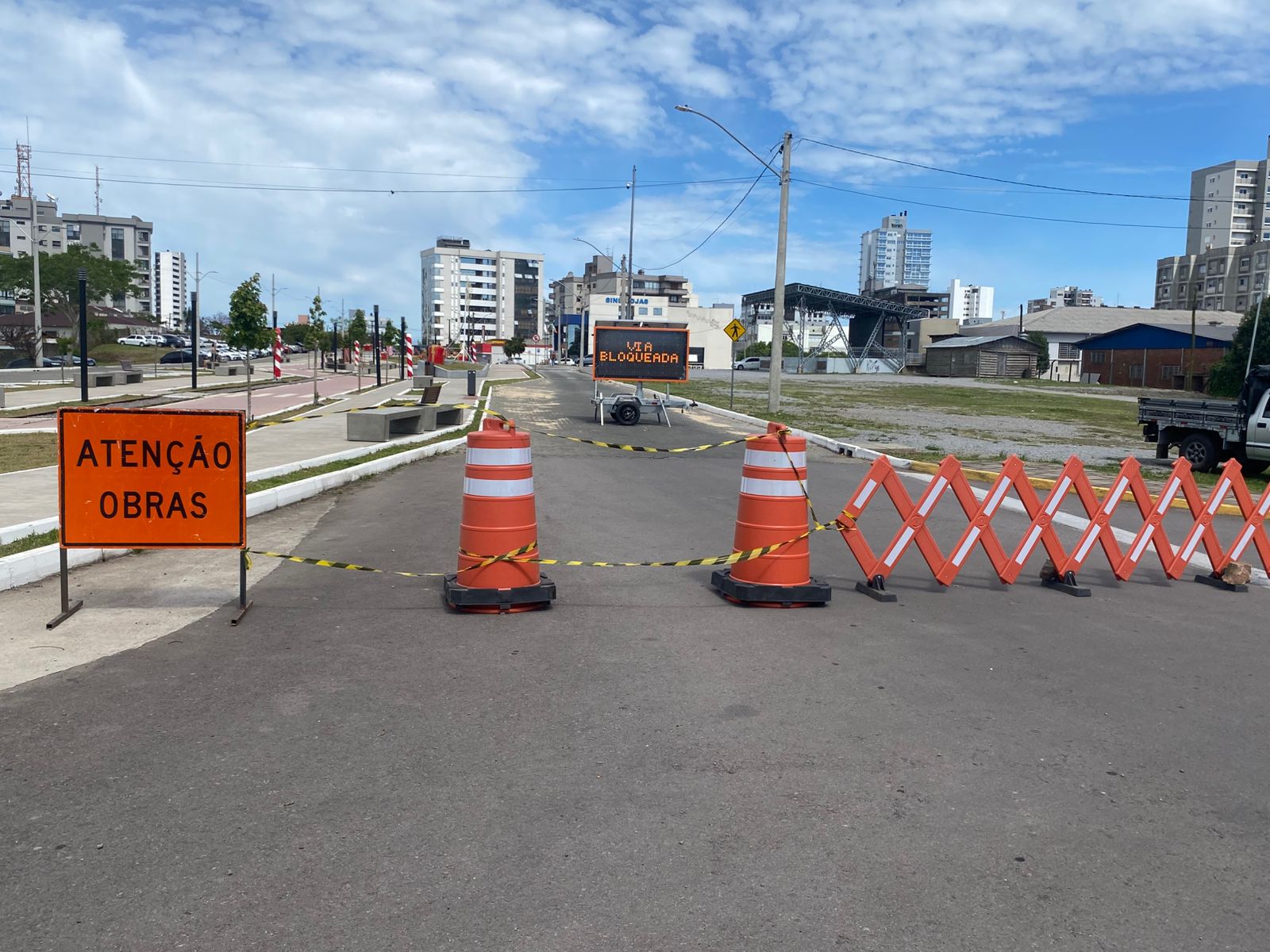Bloqueio no Largo Carlos Fetter se estende até sexta-feira (5) em Farroupilha