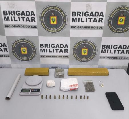Brigada Militar prende dupla e apreende mais de 2 kg de drogas em Caxias do Sul