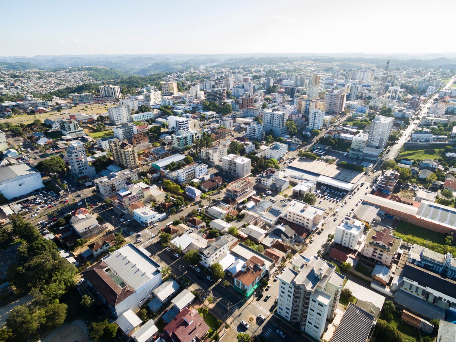 Farroupilha abre quase 2 mil empresas entre janeiro e novembro de 2025