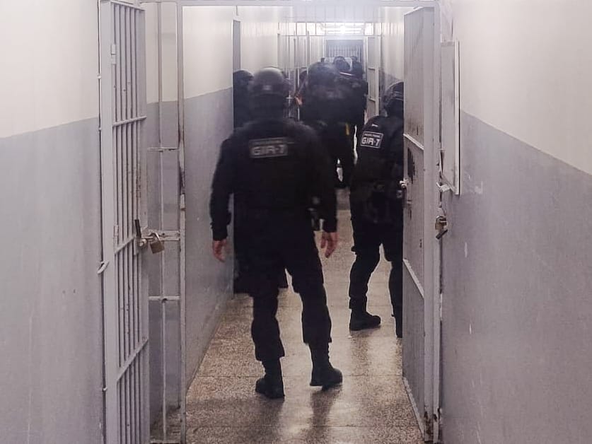 Revista mobiliza cerca de 50 servidores no Presídio Regional de Caxias do Sul