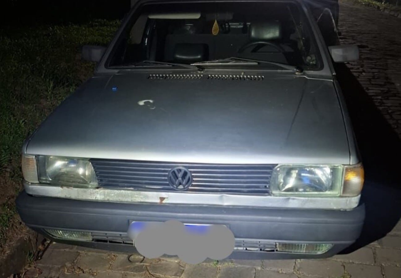 Homem é preso e veículo roubado é recuperado em Farroupilha