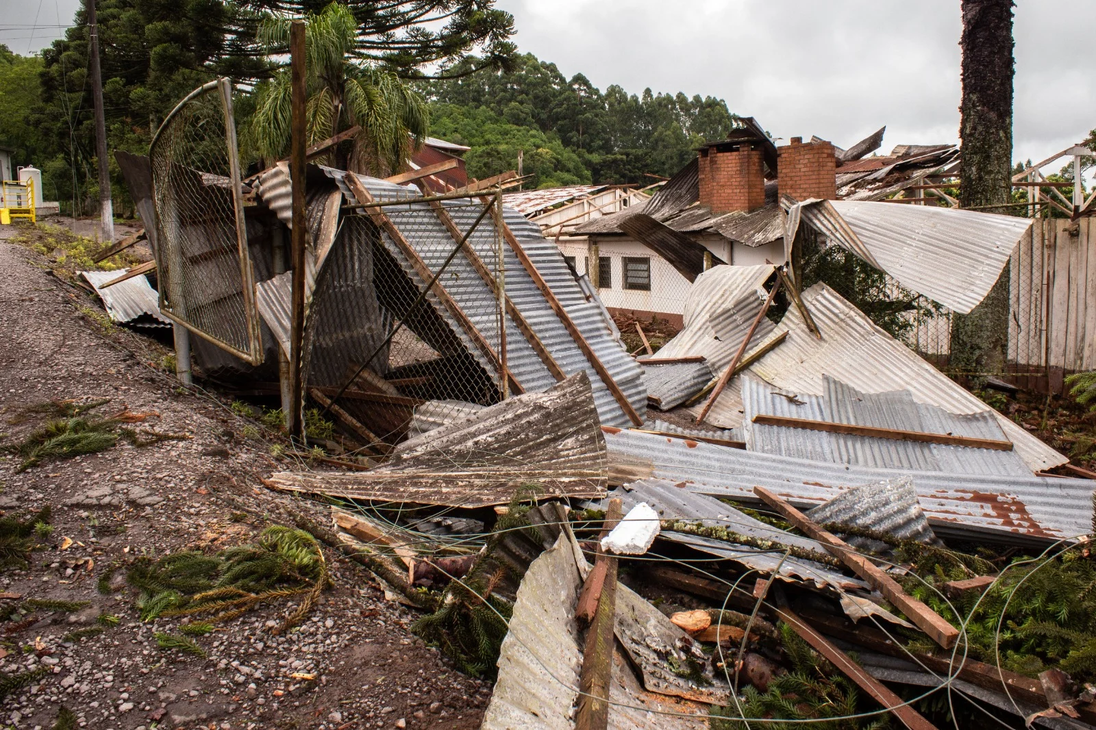 Defesa Civil Estadual confirma tornado em temporal registrado em Farroupilha