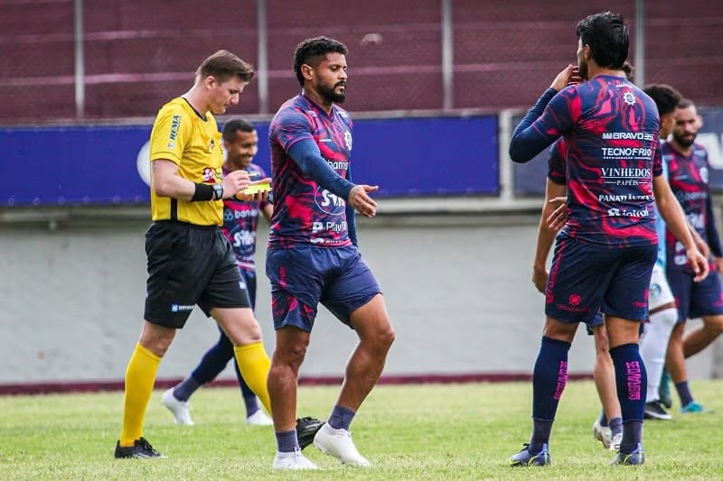 Caxias encaminha elenco para o Gauchão 2026 após 17 contratações