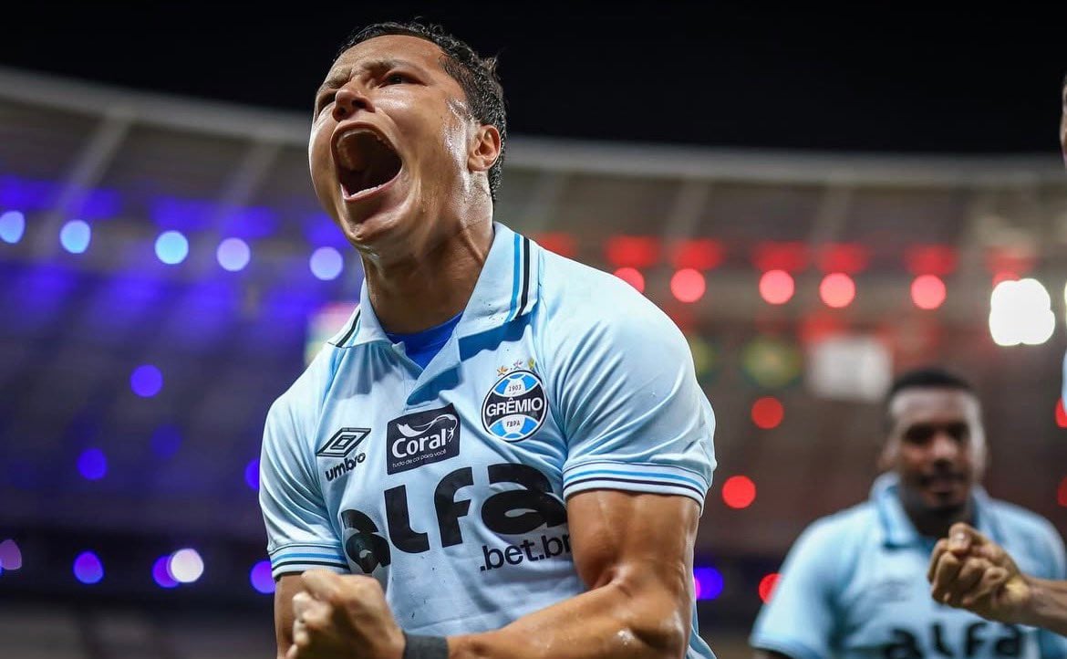 Grêmio encaminha renovação de contrato com lateral-esquerdo