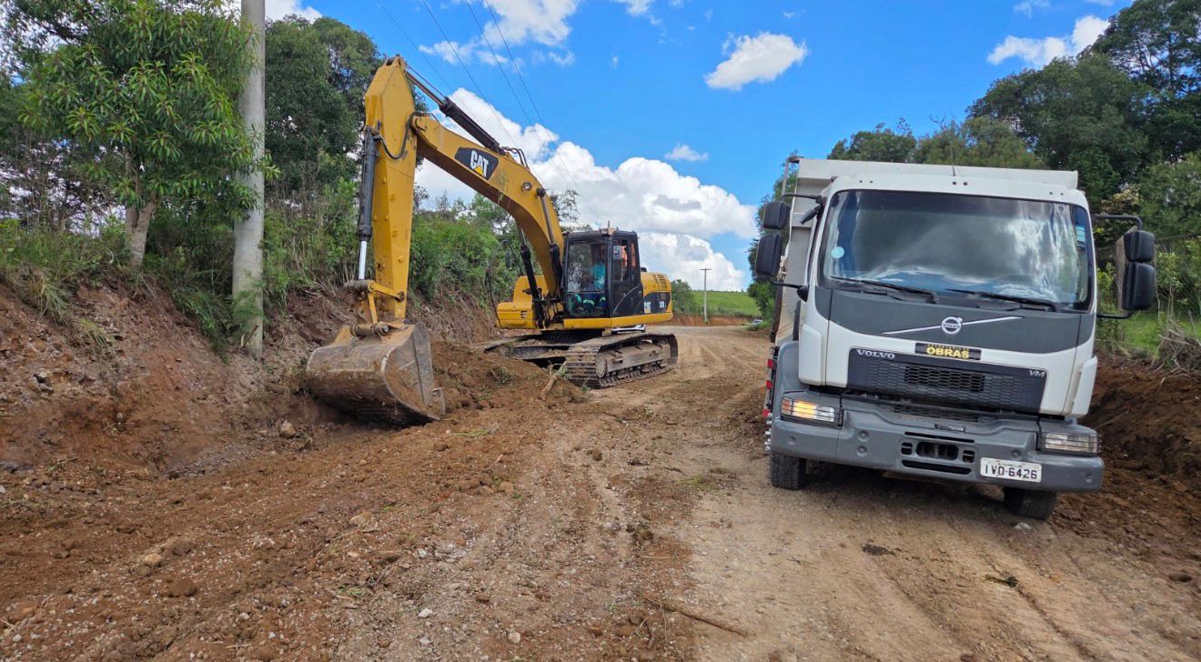 Trecho de estrada em Vila Seca, em Caxias do Sul, é bloqueado para obras