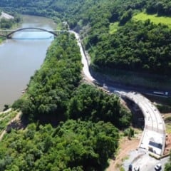 O bloqueio ocorre para dar sequ&ecirc;ncia &agrave;s obras no km 193 da rodovia.