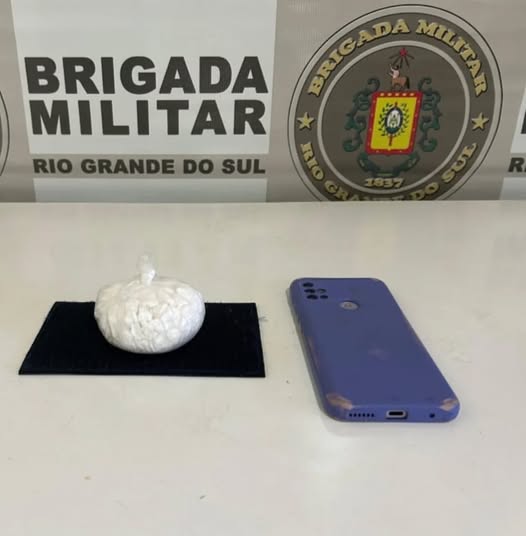 Mulher é presa com cocaína em carro de aplicativo em Guaporé